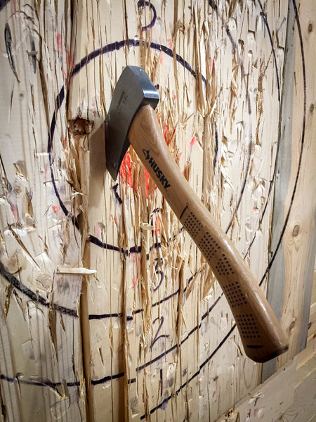 Want to Combine a Fun Night Out with Drinks and Recreation? Axe-Throwing is a Great Bet!