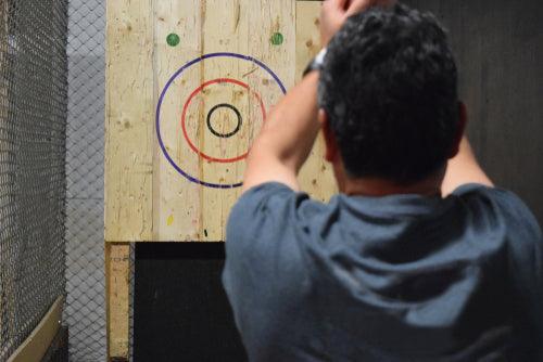 What is Competitive Axe Throwing All About? And Why Should You Join? - Lumberjaxe